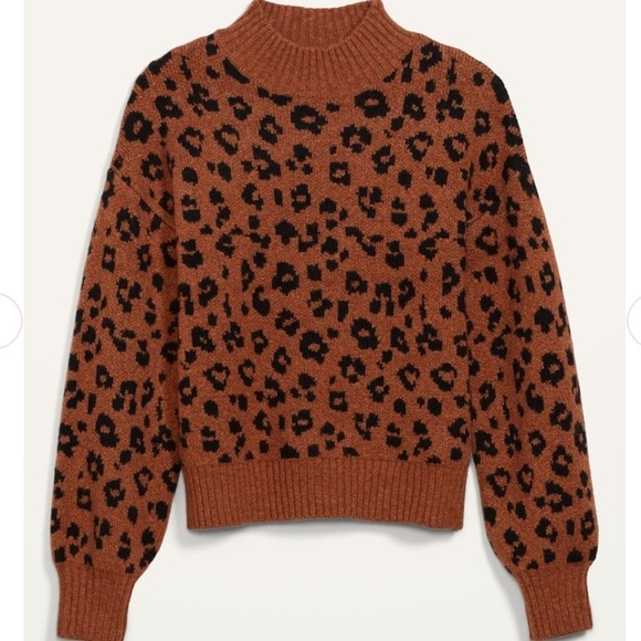Cozy cheetah sweater, perfect for fall! - Picture 3 of 3